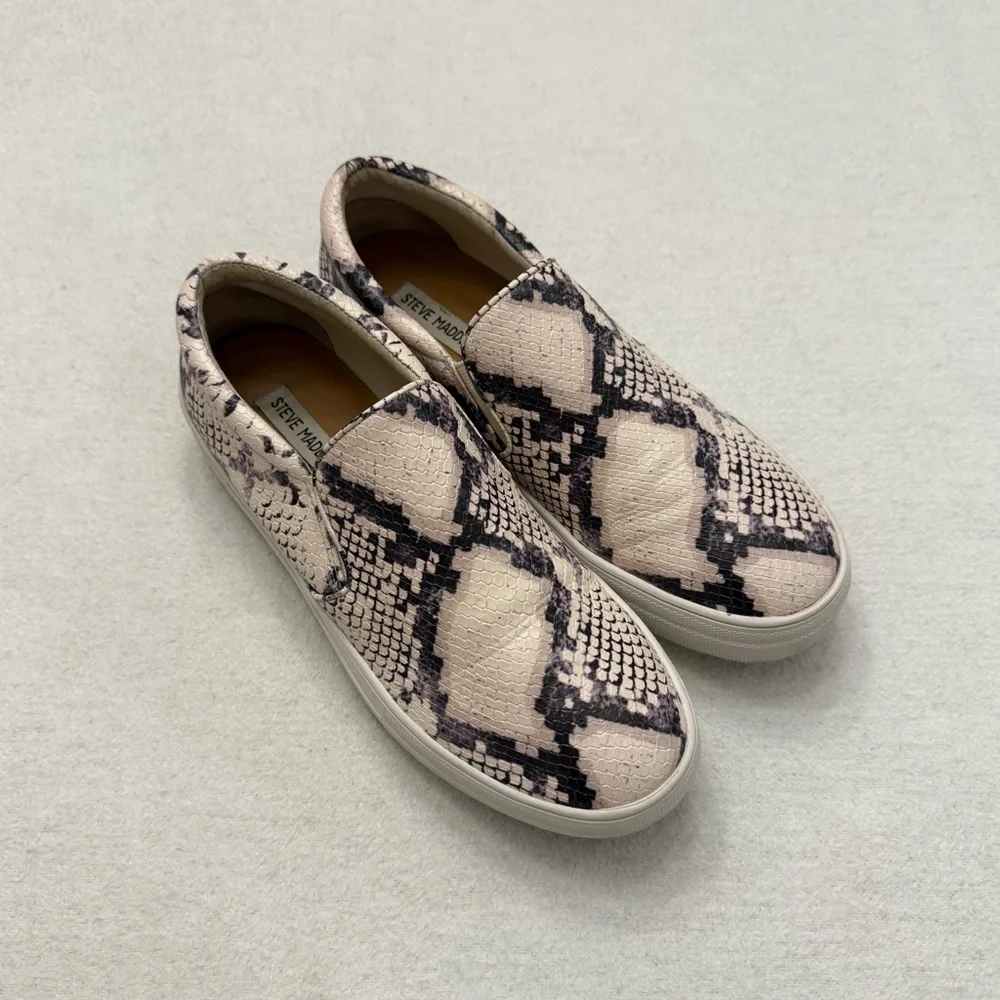 Steve Madden Snakeskin Slip On Platform Sneakers Casual Comfort Women’s 9.5M